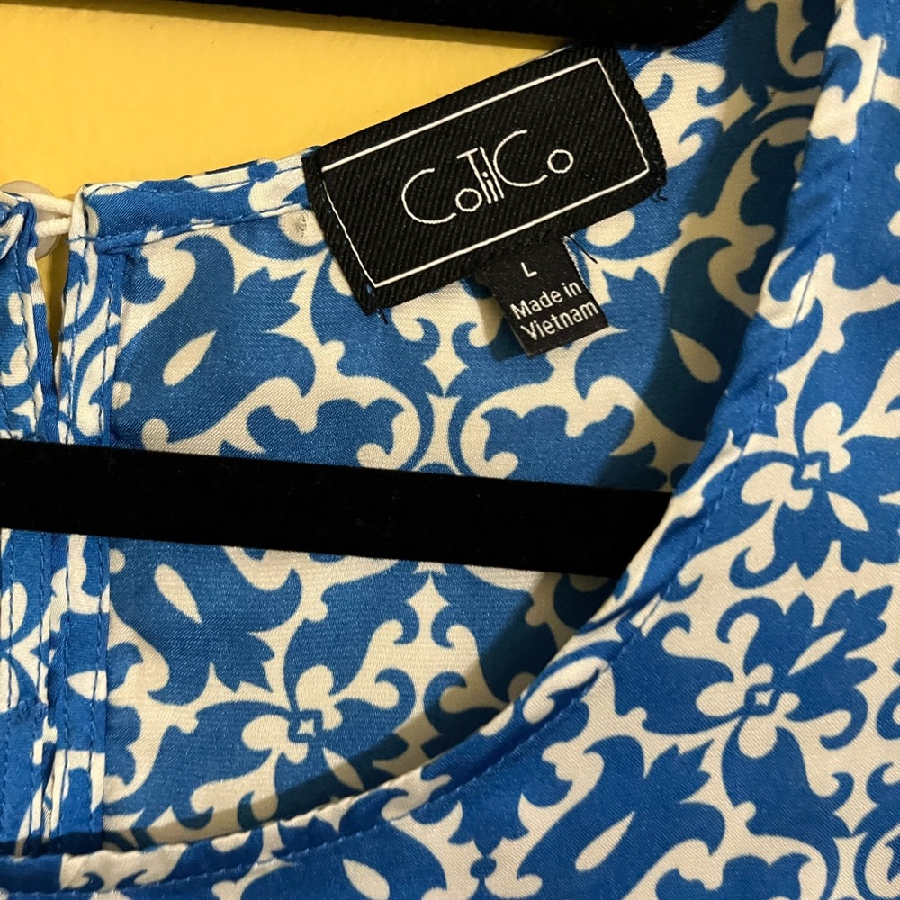 C&C California Blue and White Geometric Tile-Print Tunic - Picture 5 of 7